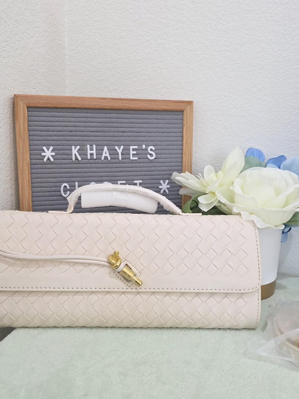 Elegant Cream Woven Top-Handle Women's Clutch Crossbody Bag